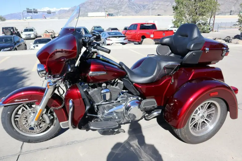 2015 Harley-Davidson Tri Glide Ultra photo 6