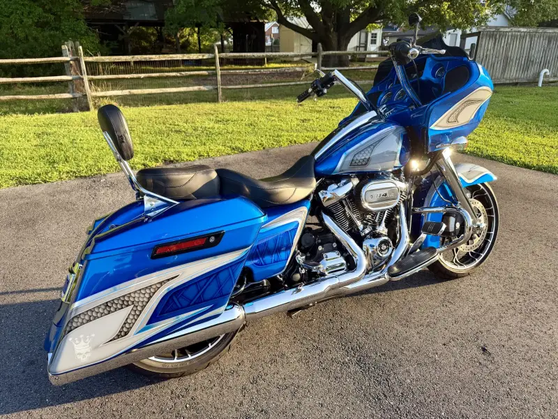 2021 Harley-Davidson Road Glide Special photo 11