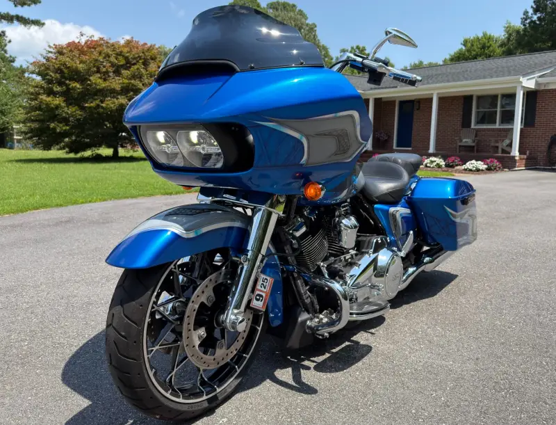 2021 Harley-Davidson Road Glide Special photo 1