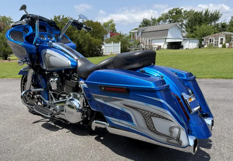 2021 Harley-Davidson Road Glide Special photo 3